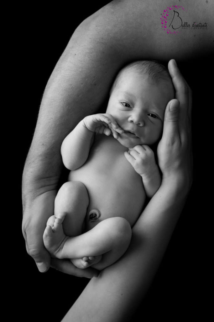 photo naissance bebe noir et blanc yvelines 78