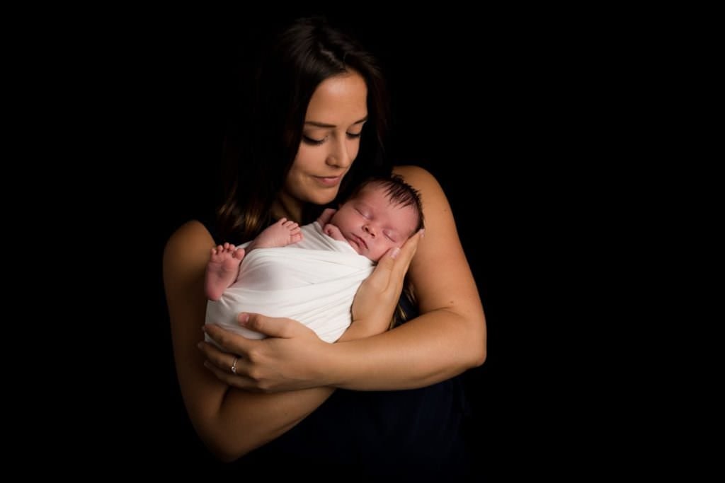 photographe de naissance maman bébé dans le 78 Yvelines