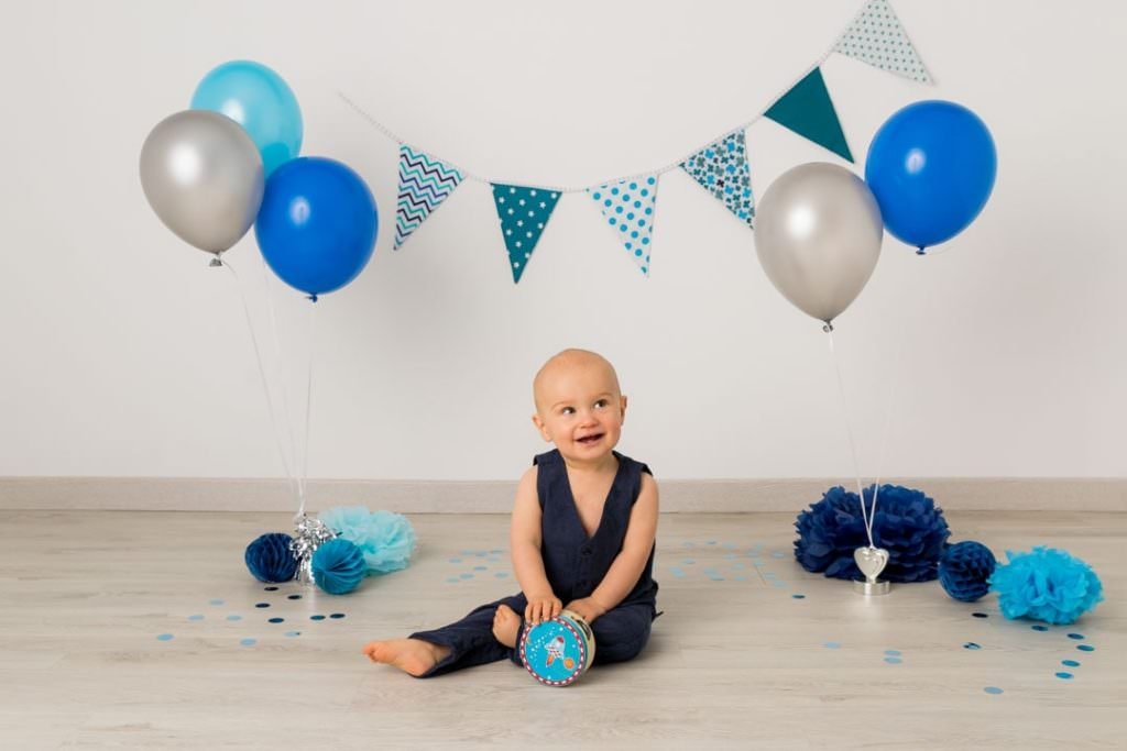 seance-photo-anniversaire-bebe-78-smash-the-cake-bleu