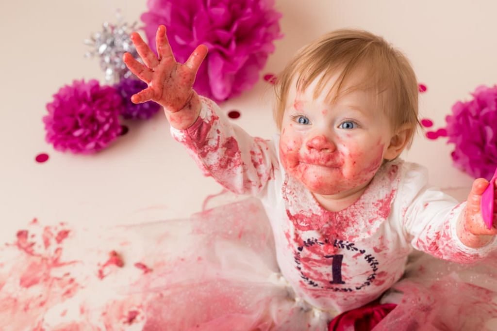 seance-photo-yvelines-anniversaire-bebe-78-smash-the-cake-fille