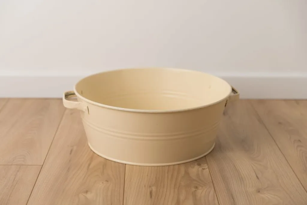 baignoire-beige-seance-smash-the-cake